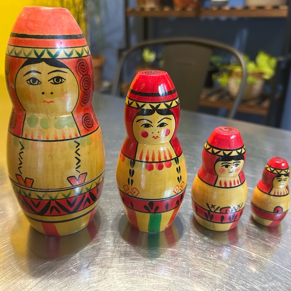 Vintage Russian Nesting Dolls - Red and Yellow Made in USSR